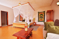 Guereza Canopy Lodge