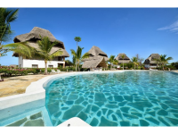 Jacaranda Beach Resort