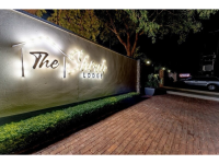 The Shrub Lodge Mid-range lodge at Victoria Falls (Zimbabwe) – Meals at Own Expense +9 Photos +8 Photos