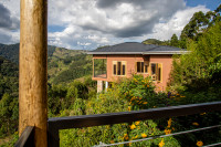 Burunga Gorilla Lodge
