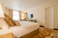 The Grand Palace Suites-Hotel