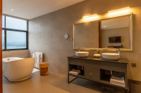 Cleo Lake Kivu Hotel
