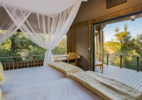 Bateleur Safari Camp