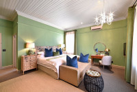 La Fontaine Boutique Hotel