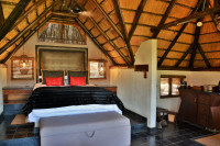 Tshukudu Bush Lodge