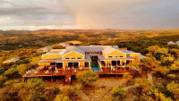 River Crossing Lodge