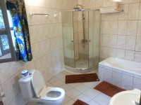 Le Bambou Gorilla Lodge