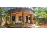 Kalahari Sand Ridge Inn Budget guest house in Livingstone (City) – Breakfast & Lunch Included +6 Photos +5 Photos