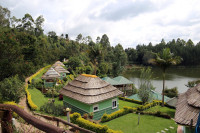 Bunyonyi Safaris Resort