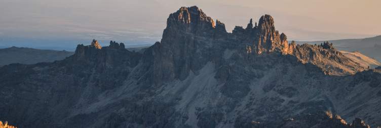 Shiptons/Point Lenana/Mount Meru Bandas (Chogoria Gate) 6 hrs, 14km, 785m ascent