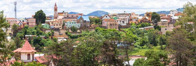 Scenic escape into Madagascar's breathtaking central highlands