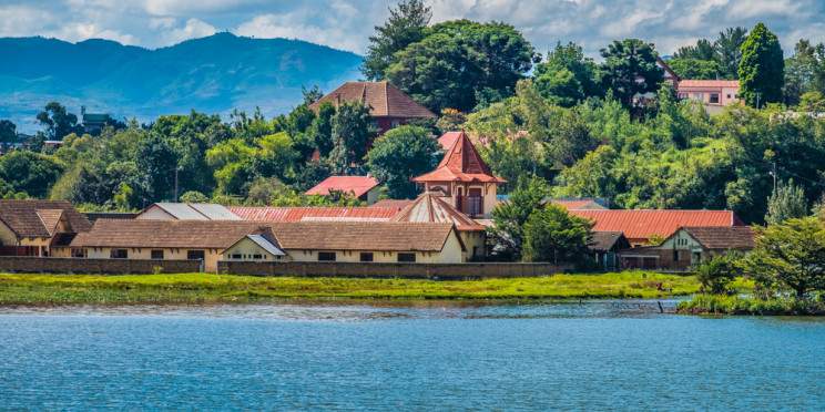 1-Day Tour to Mantasoa Lake & Nosy Soa Park