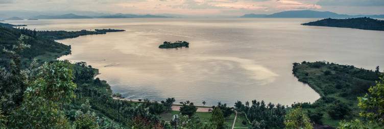 Cycling on the Congo Nile Trail