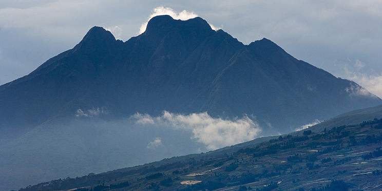 1-Day Mount Sabyinyo Summit Hiking Adventure