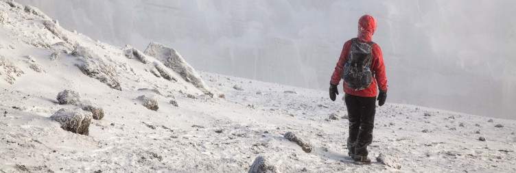 Barranco Camp – Karanga Camp (3995m)