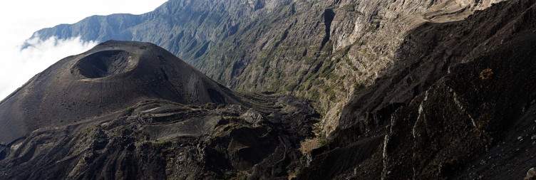 Saddle Hut (3570m) to Socialist Peak (4565m) to Miriakamba Hut (2514m)