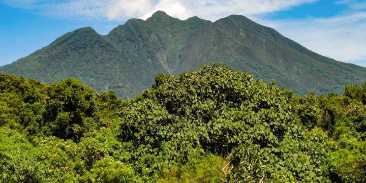 3-Day Mount Sabinyo Hiking & Lake Bunyonyi Tour