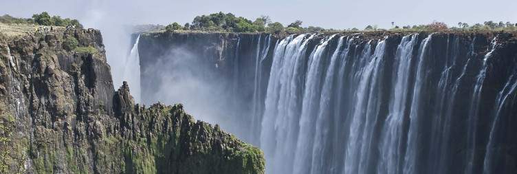 Zimbabwe and Zambia guided tour of the waterfalls and boma dinner