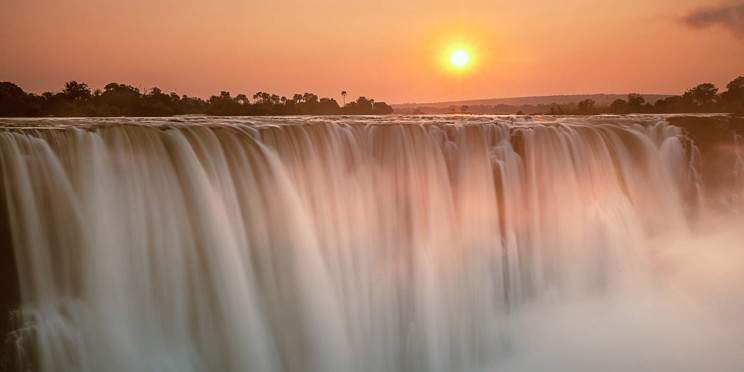 9-Day Victoria Falls, Kruger & Cape Town