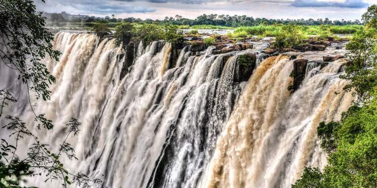 ½-Day Guided Tour Zim/Zambia Bridge & Lunch