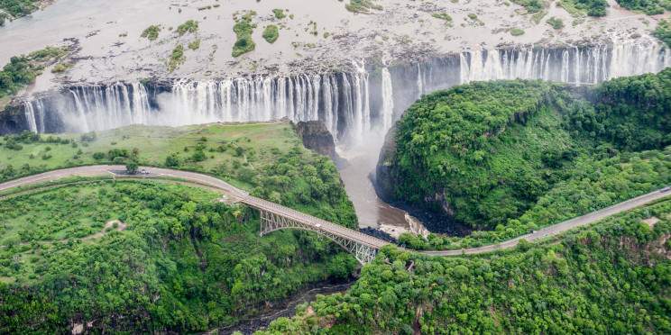 4-Day Victoria Falls & Chobe Shearwater Explorer Village