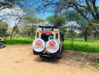 Mama Savana Safaris